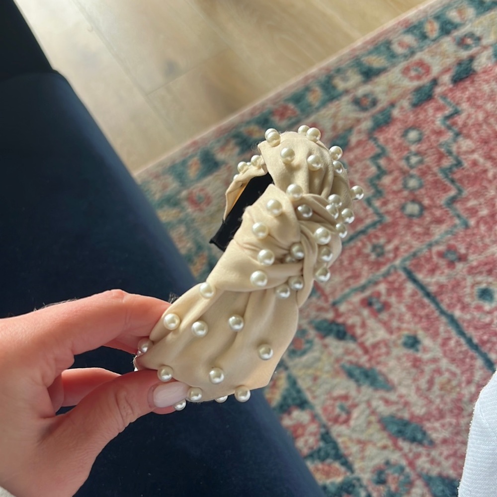 Cream Pearl headband